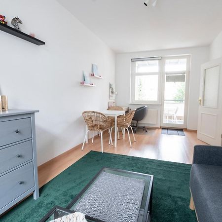 Gemuetlich Und Modern Mit Grossem Balkon Apartment Цвикау Екстериор снимка